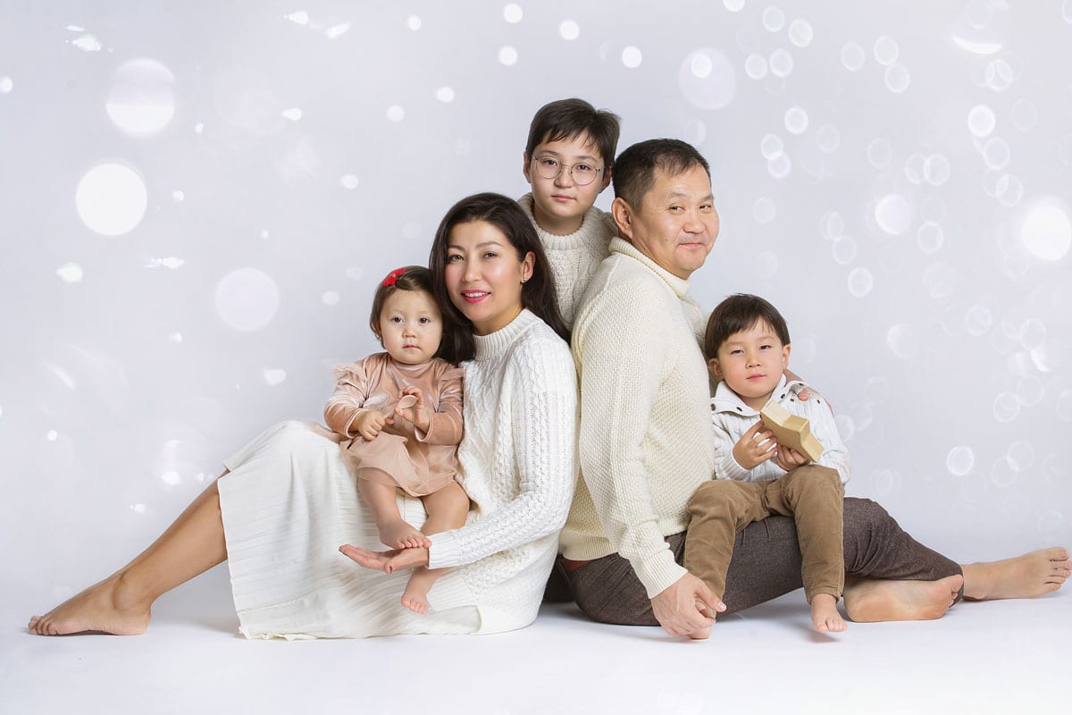 Fotoshooting zu Weihnachten mit Kinder und Eltern