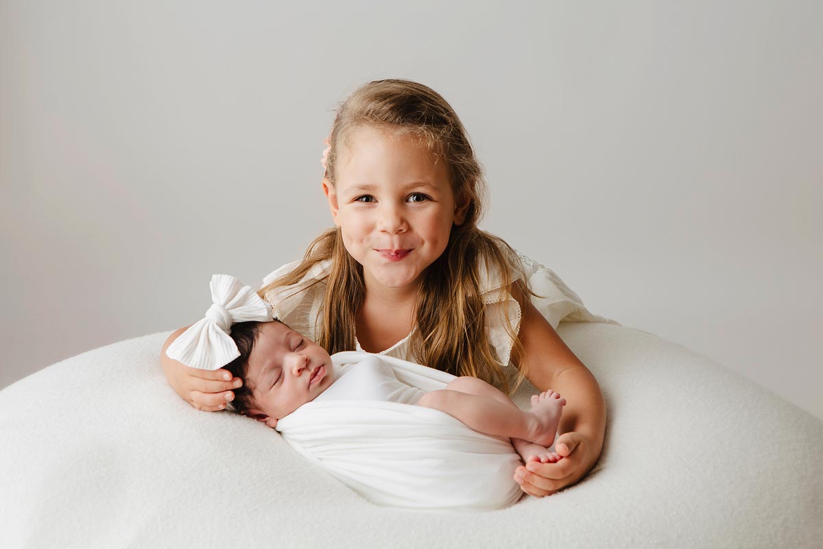Babyfotografie-mit-Geschwisterkind-Berlin