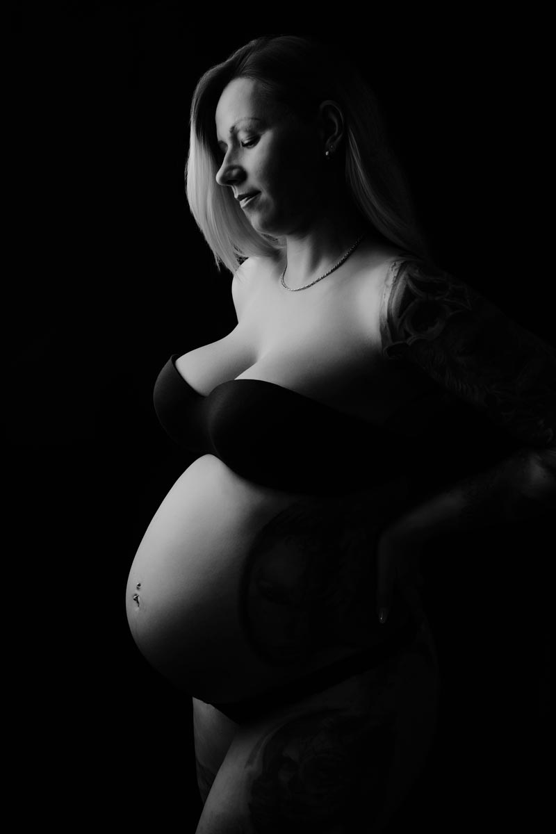 Babybauch-Fotoshooting-Berlin-minimalistisch
