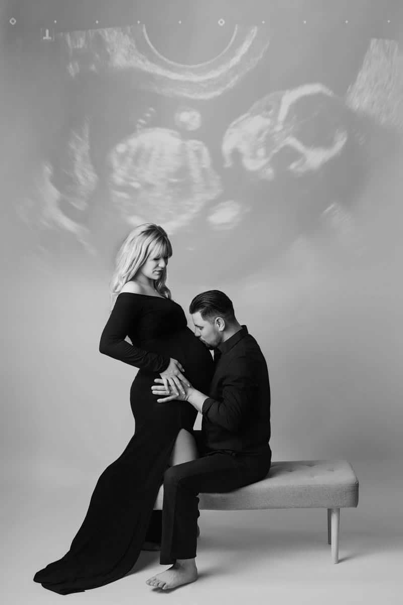 babybauch-shooting-mit-ultraschallbild-berlin